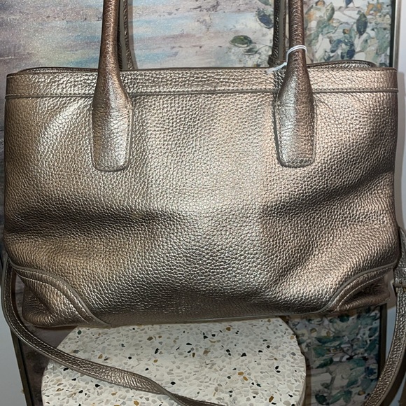 Ralph Lauren Bag COLOR IS A METALLIC TYPE OF COLOR CLOSE TO GOLD - Picture 3 of 6